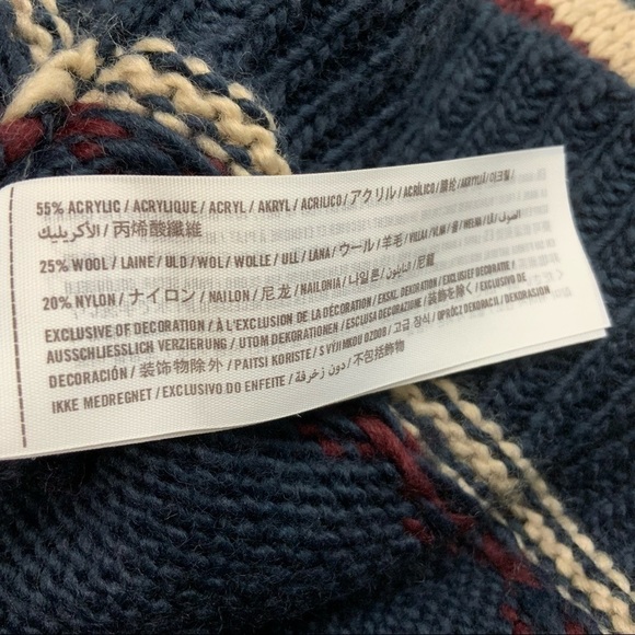 HOLLISTER aztec print sweater. (NWT) - Picture 5 of 5